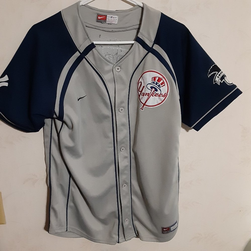 Nike MLB New York Yankees Abreu Baseball Jersey